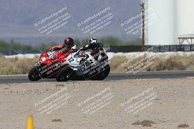 media/Oct-13-2025-Moto Forza (Mon) [[a66d839500]]/3-B Group/Session 3 (Turn 16)/